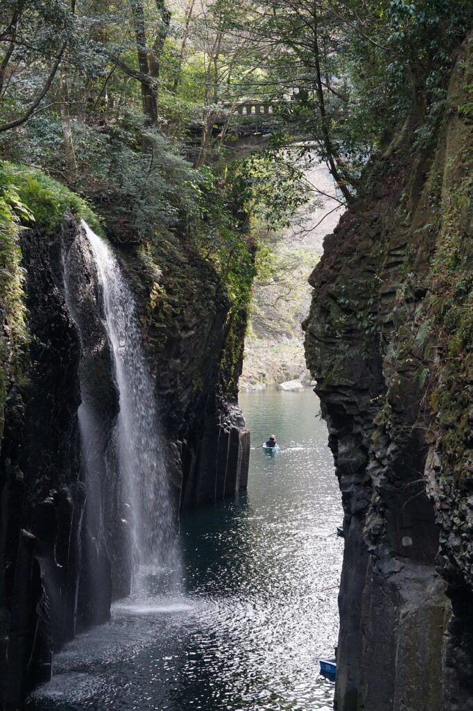 Best The First Trip to Japan Guide Takachiho Gorge